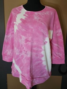 Women's Pink Tie-Dye Pullover Top